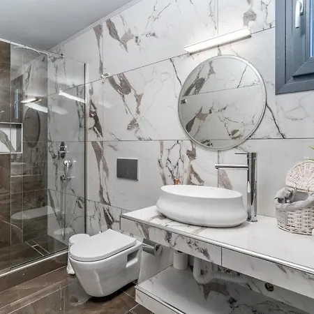 Olympus Paradise 6 Holiday home Skotina