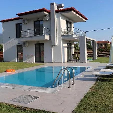 Olympus Paradise 6 Holiday home *